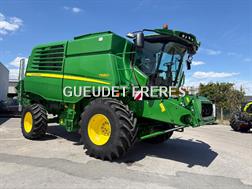 John Deere T660i
