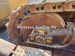 Komatsu D155A-6R (4 pcs available for sale in Abu Dhabi)