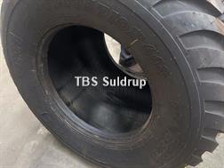 BKT 700/40R22,5