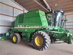 John Deere T 670