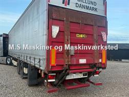 Krone 24 ton gardintrailer med læssebagsmæk Krone 24T me