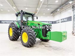 John Deere 8245 R 