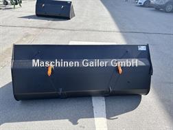 Quicke Volumenschaufel VS 220 mit Euroaufnahme