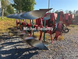 Kverneland Charrue LS95 . Kverneland