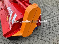 Dücker UM 27 Front