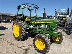 John Deere 2130