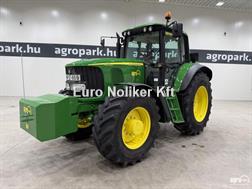 John Deere 6820