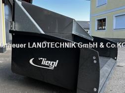 Fliegl Heck - und Hochkippschaufel Gigant 2000