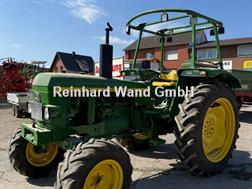 John Deere 2130