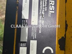 Orsi Farmer 259