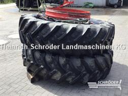BKT 520/85 R46 ZWILLINGSRÄDER + VERSCHLÜSSE