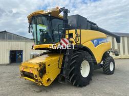 New Holland CR 9090 ELEVATION
