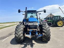 New Holland 8560