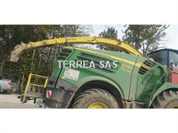 John Deere 8600
