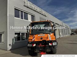 Mercedes Unimog U 300