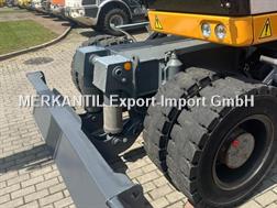Liebherr 914