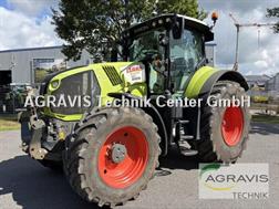 Claas AXION 810