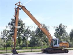 Liebherr R934 HDSL LONG REACH 21 METER BUCKET