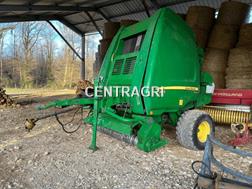 John Deere 864