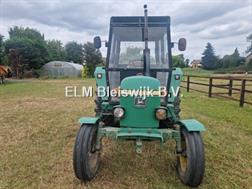 John Deere 2130