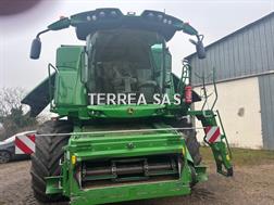 John Deere T670 HM