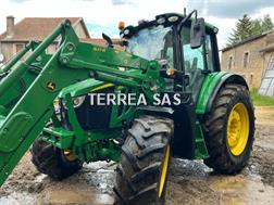 John Deere 6120M