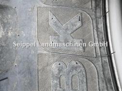 BKT PFLEGERÄDER CNH 2x 320/85R34 2x 340/85R48