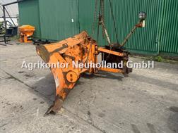 Fortschritt W50/ZT 300 Schneeschild