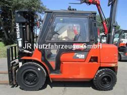 Nissan 4 Ton.-Triplex-FH 4,5m + Seitenschieber
