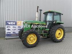John Deere 4450