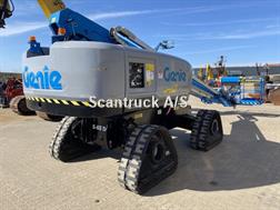 Genie S-65 TRAX