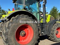 Claas AXION 830