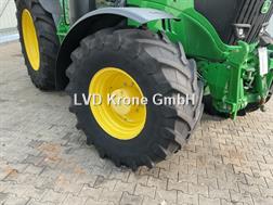 John Deere 6215