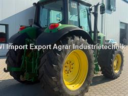 John Deere 6930