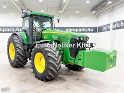 John Deere 8520