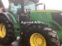John Deere 6215