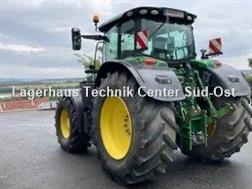 John Deere 6215