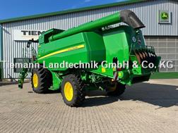 John Deere T 560