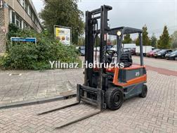Toyota FBM25 2500KG 4.00METER HEFTRUCK