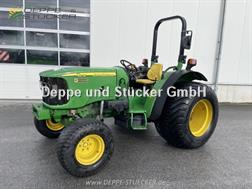 John Deere 5215